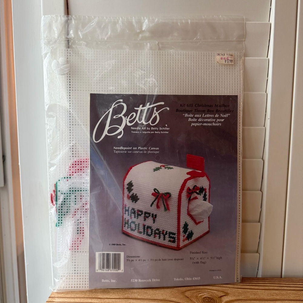 Betts 1989 Needle Art Kit 615 Christmas Mailbox Tissue Box Needlepoint On Canvas